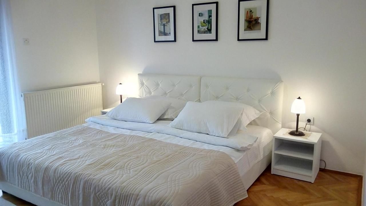 Апартаменты Apartments & Rooms Marina Херцег-Нови