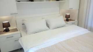 Апартаменты Apartments & Rooms Marina Херцег-Нови Двухместный номер с 1 кроватью и балконом, вид на море-11